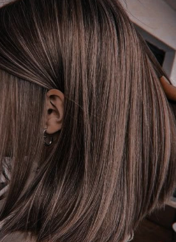 Highlights or highlights for short hair
