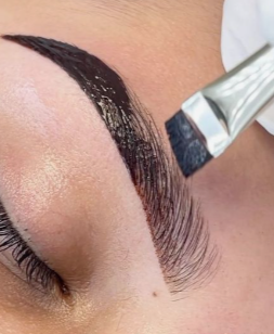 Eyebrow Tinting