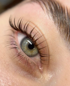 Eyelash Lift