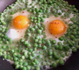 Peas with Dry Eggs