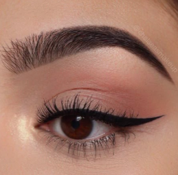 Iliner with lashes